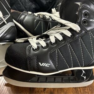 Black Kids Ice Skates 5&7
